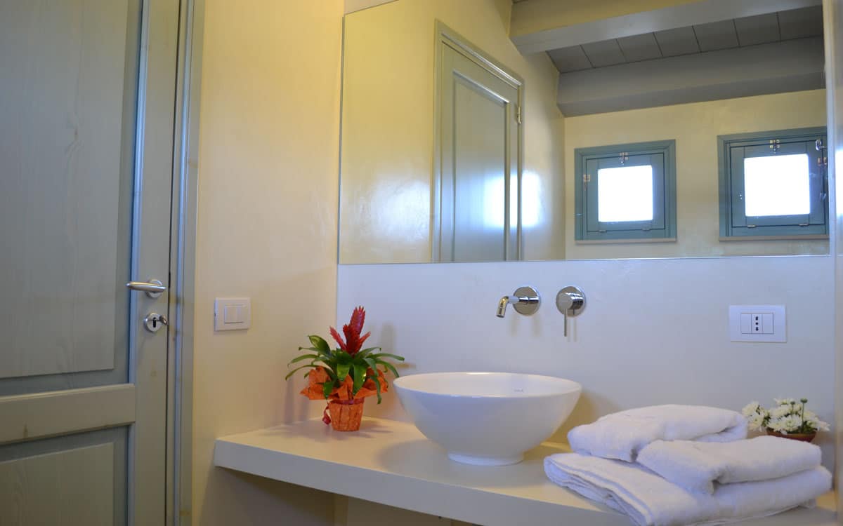 Badezimmer (3) Badezimmer (3)