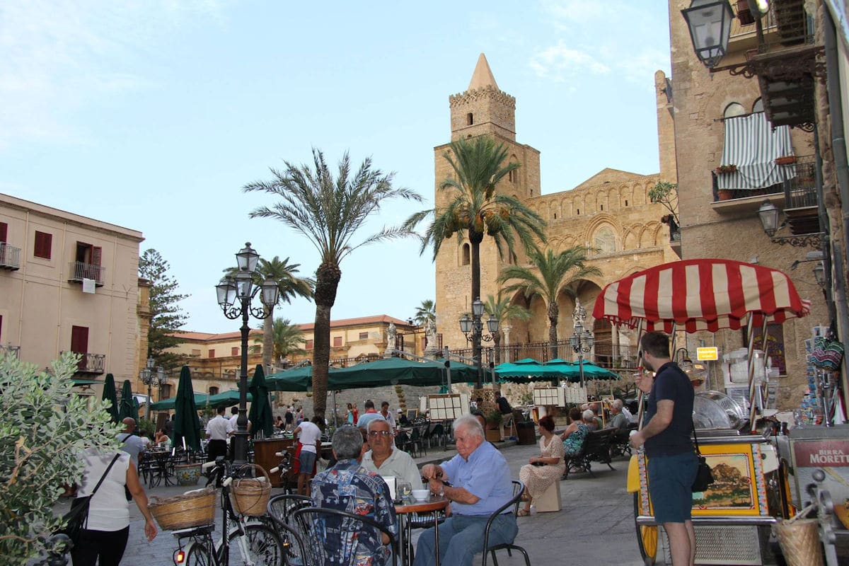 Cefalu Domplatz (1) Cefalu Domplatz (1)