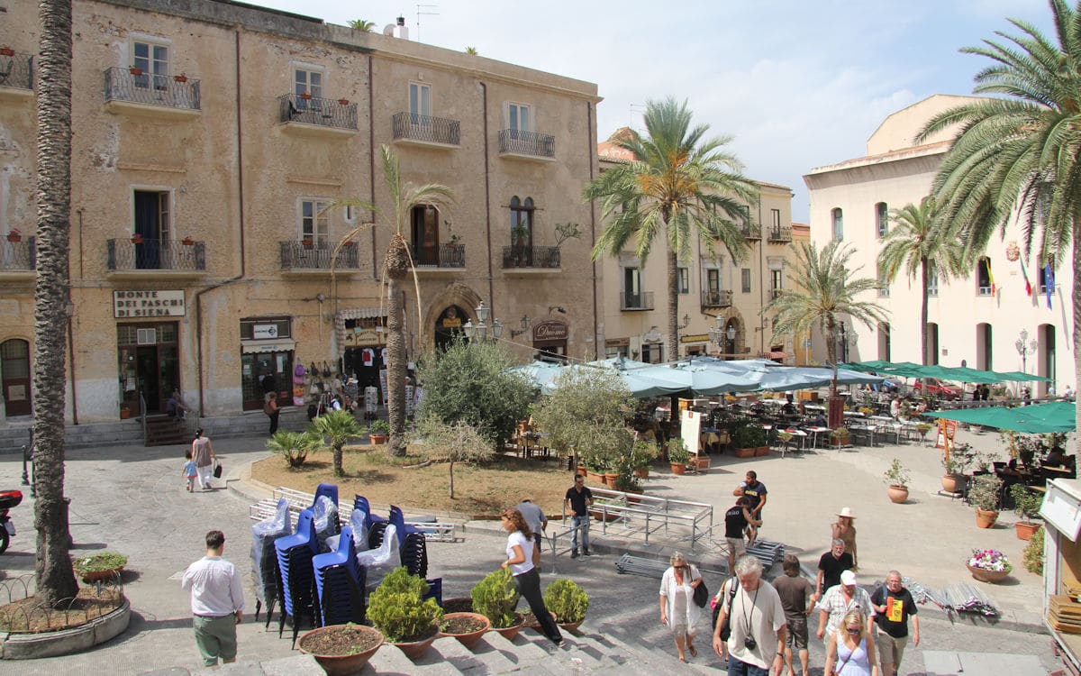 Cefalu Frühstück am Domplatz Cefalu Frühstück am Domplatz