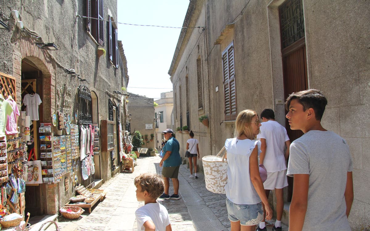 Erice durch die Gassen Erice durch die Gassen