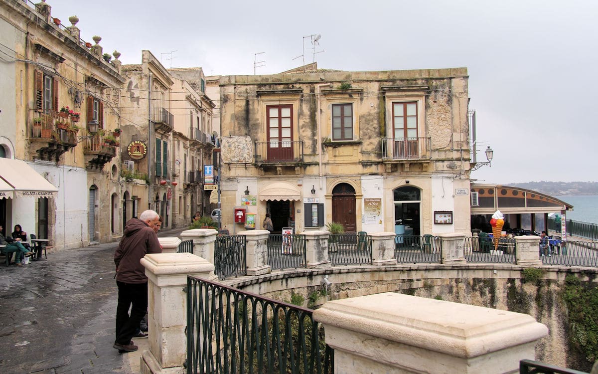 Ortigia (9) Ortigia (9)
