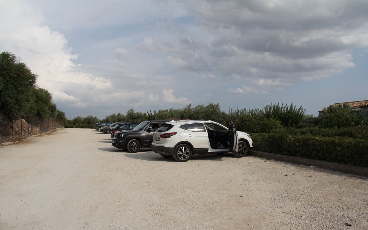Parkplatz Agriturismo Menfi (1) Parkplatz Agriturismo Menfi (1)
