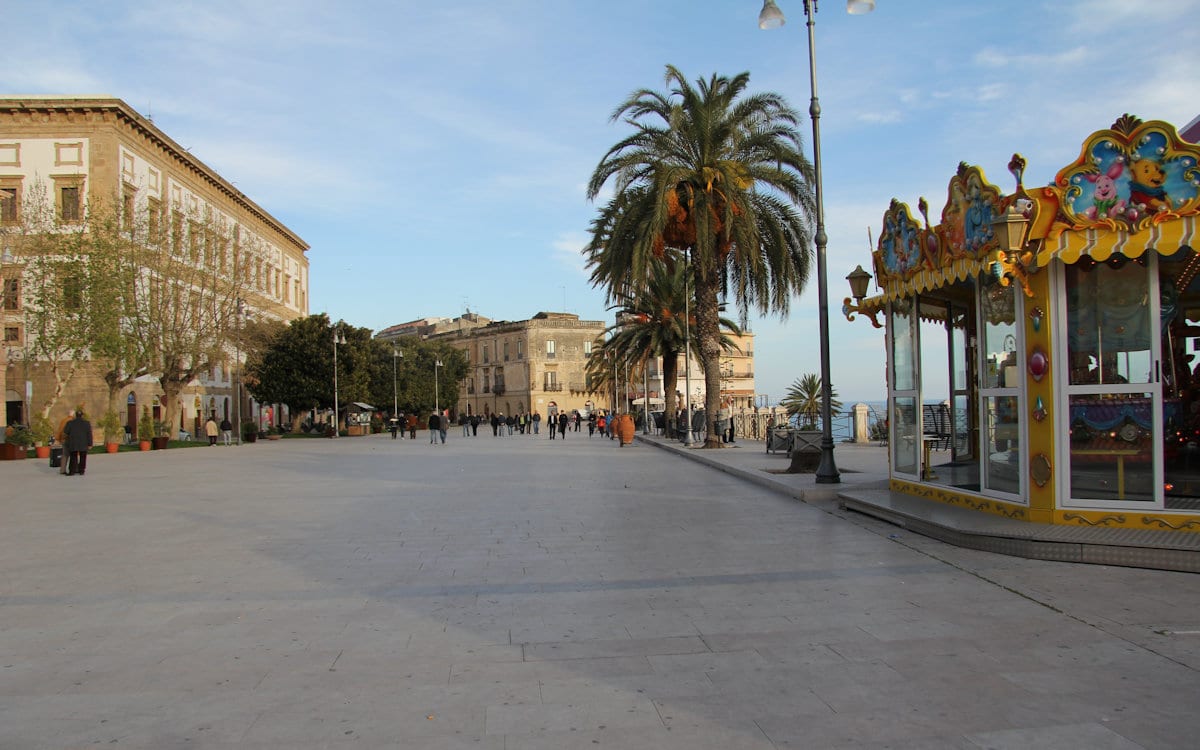 Sciacca Hauptplatz mit Meerblick Sciacca Hauptplatz mit Meerblick