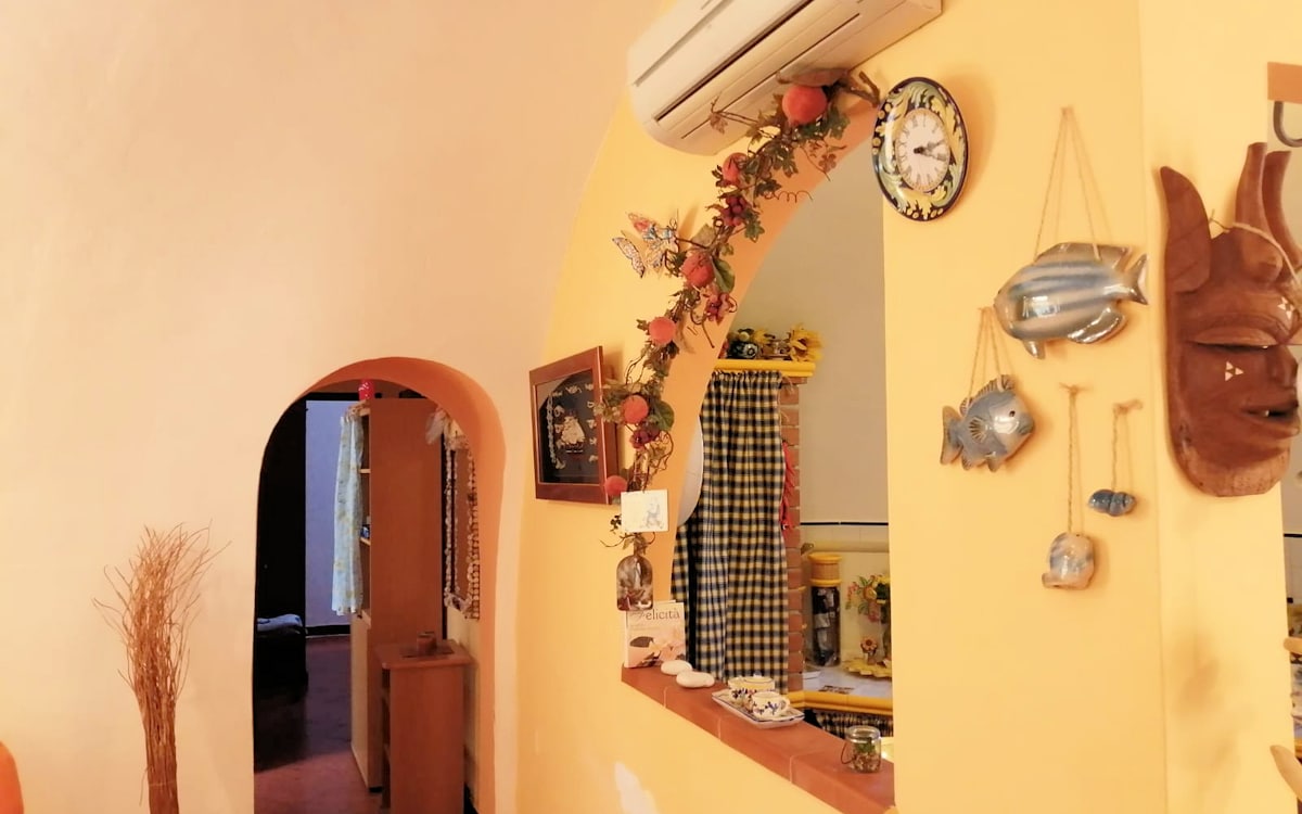 Wohnzimmer (4) Wohnzimmer (4)
