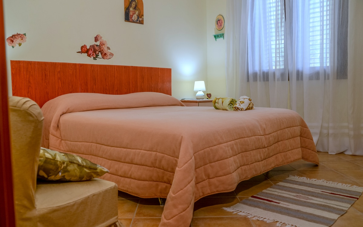 Feriemhaus Selinunte 1, Schlafzimmer (1) Feriemhaus Selinunte 1, Schlafzimmer (1)