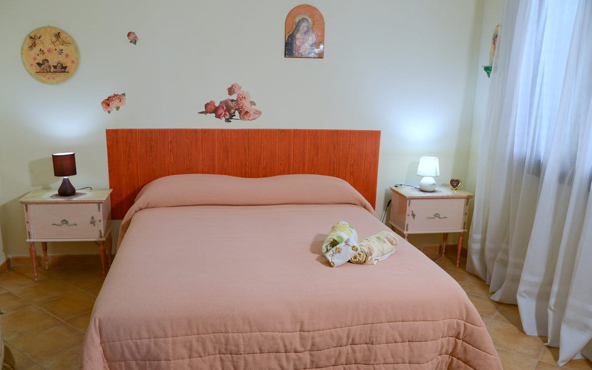 Feriemhaus Selinunte 1, Schlafzimmer (3) Feriemhaus Selinunte 1, Schlafzimmer (3)